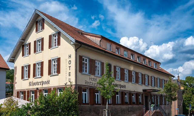 Areas where you can stay in Maulbronn for a longer visit